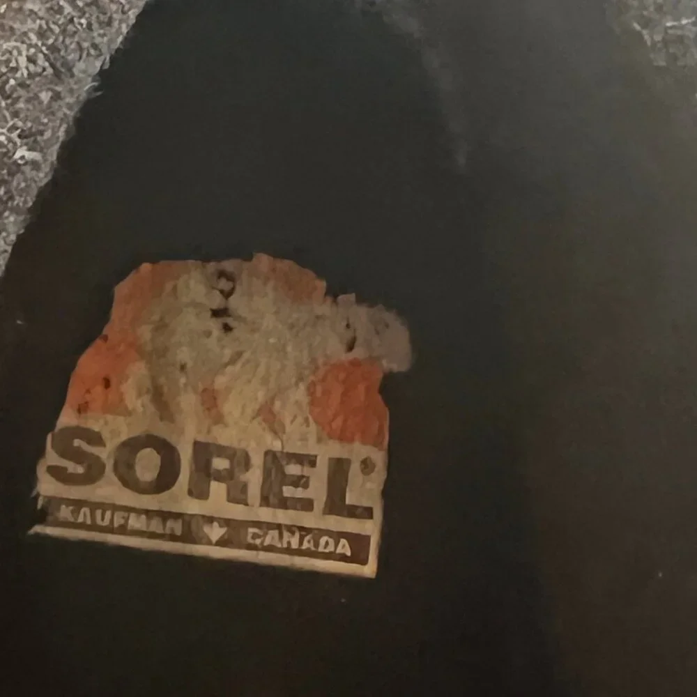 Sorel tan leather